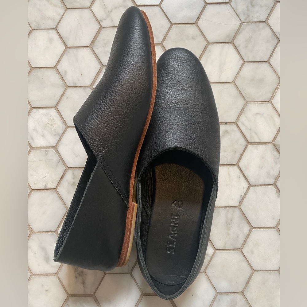 St. Agni George Glove Loafers - Picture 2 of 3
